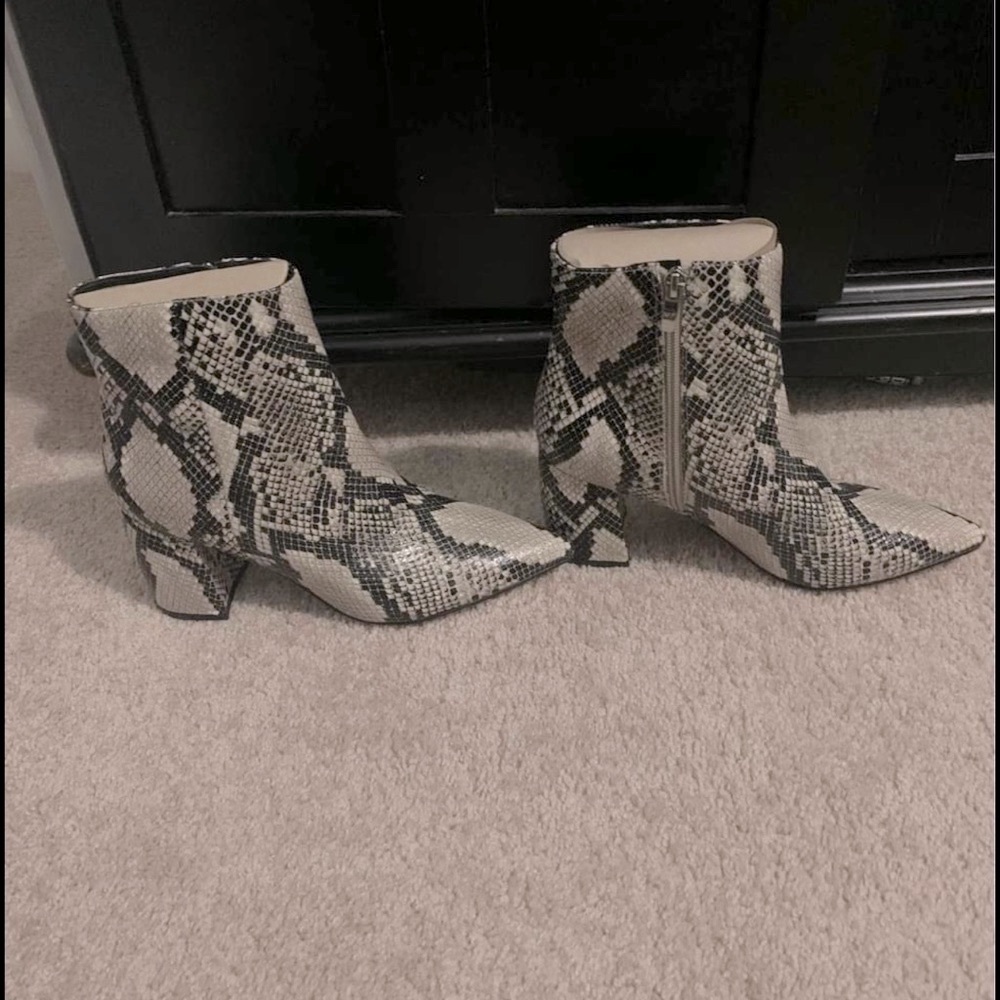 Marc Fisher booties NEW